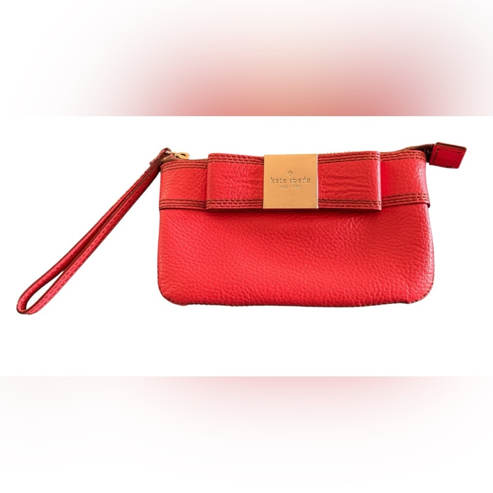 Kate Spade Geranium Pebble Leather Wristlet Bag Bow Gold Hardware Logo Interior